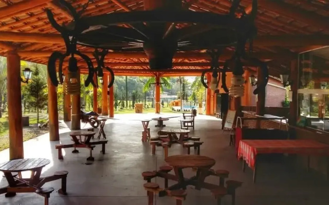 Hostel Cantinho Família Aventura
