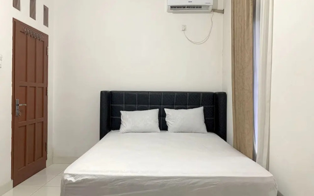 SPOT ON 92544 Senja Homestay
