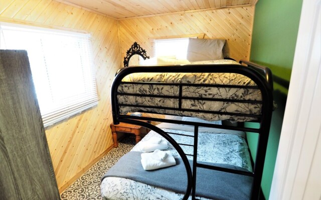 Mountain Air Retreat - 3 Br Cabin