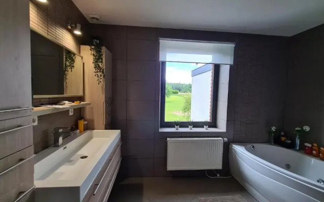 L'antre Parenthese de Sainte-Cecile