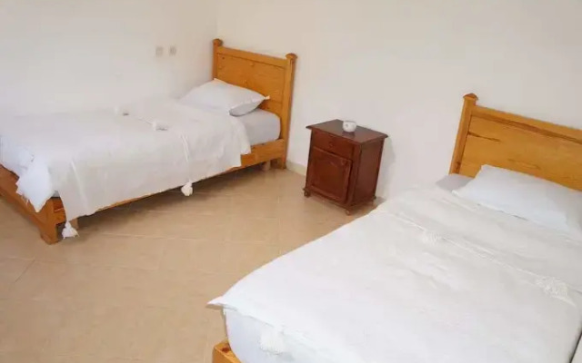 Kiwi Surf Hostel