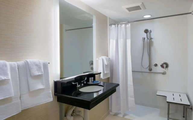 Fairfield Inn & Suites Paramus
