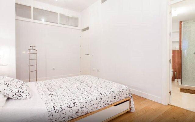 Holi-Rent Duplex Descalzos D