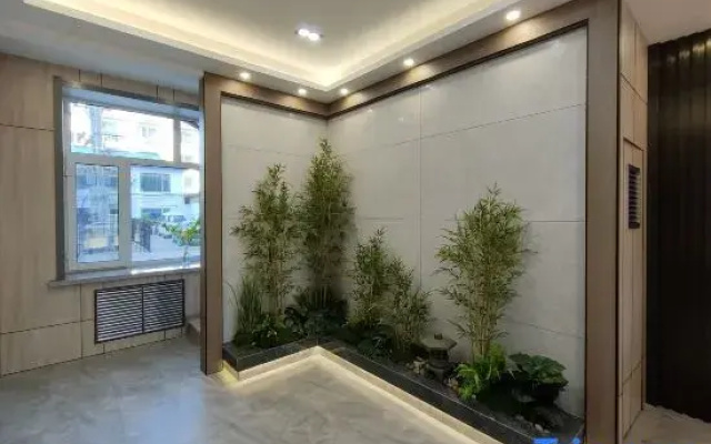 Yichun Jiayin Dinosaur Town Wisdom Business Travel Hotel