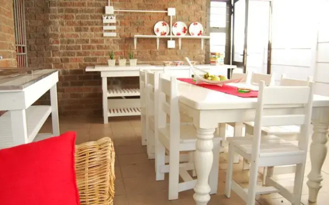 Villa-Mari Self Catering Apartment