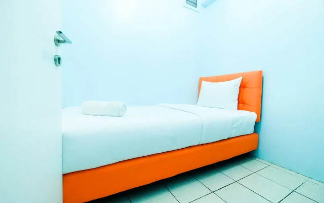 Simple 2BR Green Pramuka Apartment