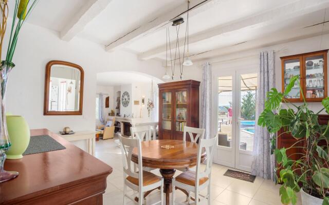 Villa in Vidauban With Pool and BBQ Terrace