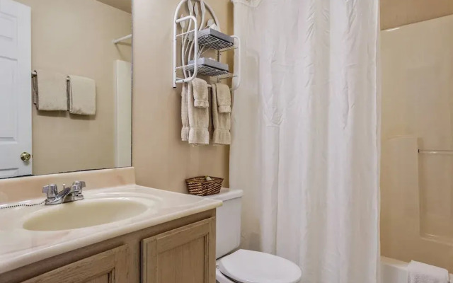 Glen Cove Inn & Suites