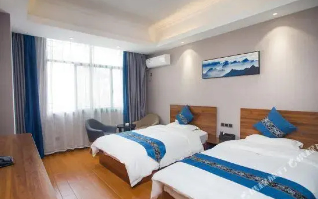 Ryan Hotel