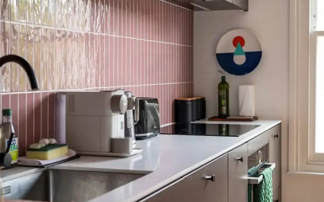 Modern North London Apartment