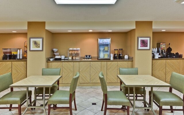 La Quinta Inn Tampa Near Busch Gardens