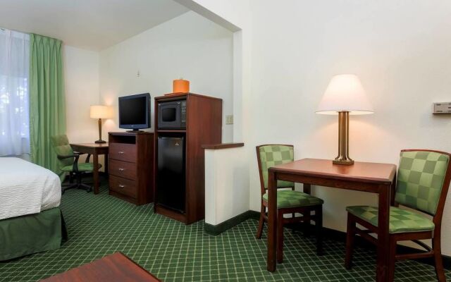 Fairfield Inn by Marriott Tracy