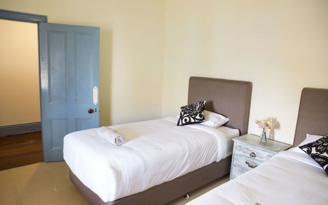 Spencer Cottage – Guest Rooms – Albany