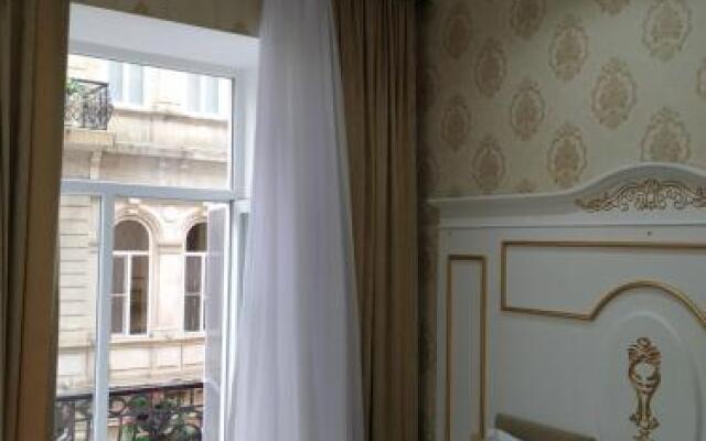 White Boutique Baku Hotel