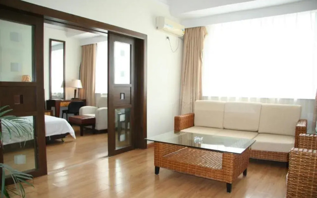 Boutique Holiday Hotel (Beihai Beibuwan Square)