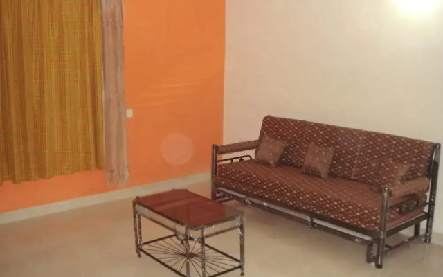 Sandy's Service Apartment