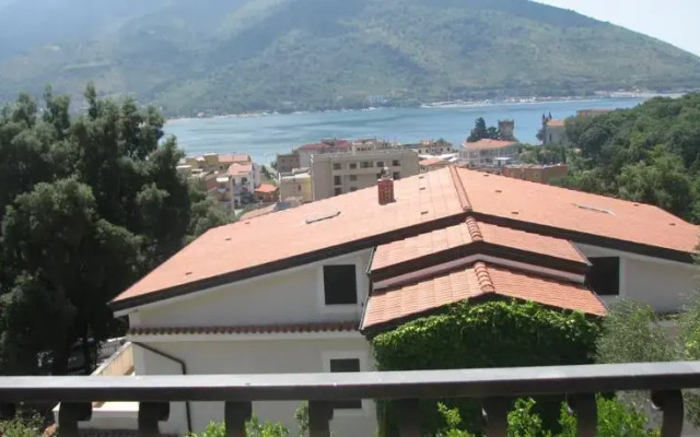 Elios Residence