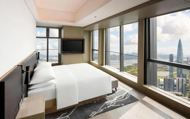 Renaissance Shenzhen Bay Hotel