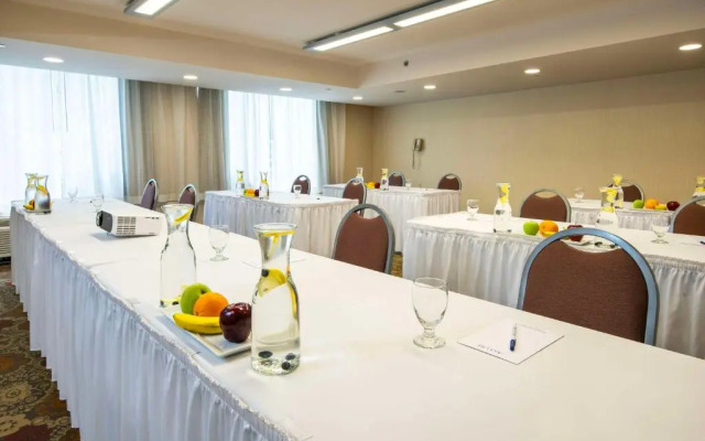 Holiday Inn Hotel & Conference Centre