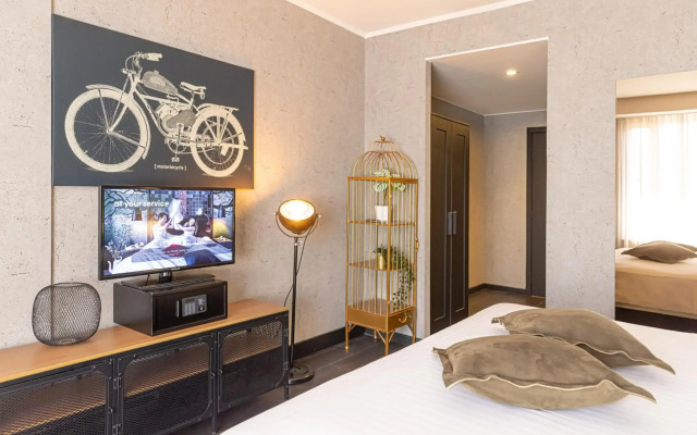 M Hotel - Different Hotels