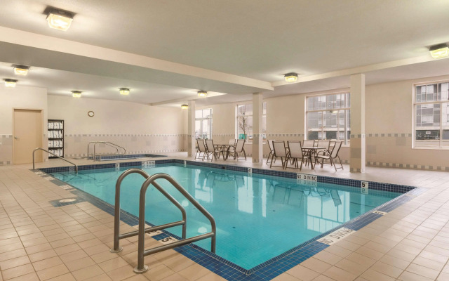 Hampton Inn by Hilton Edmonton/South, Alberta, Canada