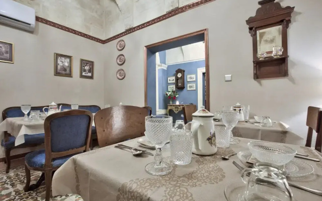 Julina Boutique Living