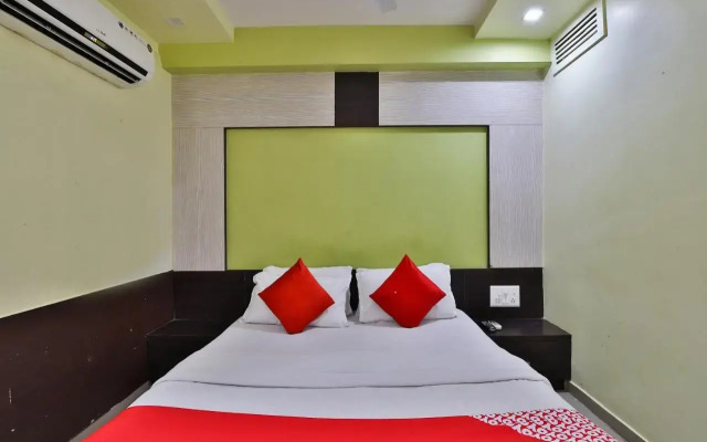 OYO Premium Law Garden C G Road