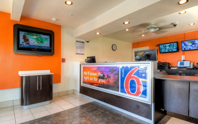 Motel 6 El Cajon, CA - San Diego