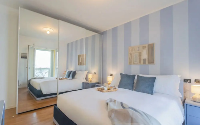 Besana 9 On the Lake - Private Garden & Parking by Rent all Como