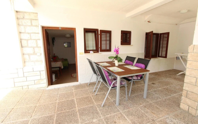 Apartments and Room Silvana