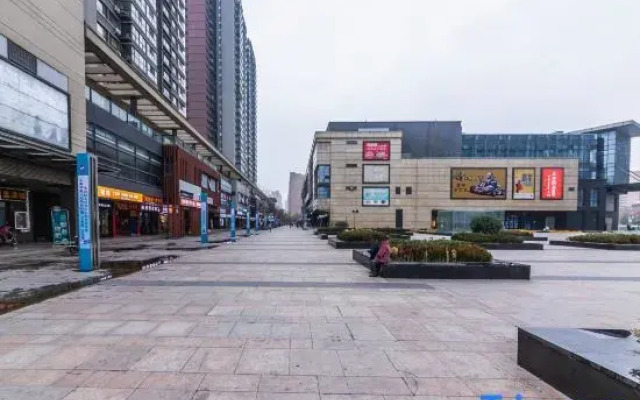 YunLing Business Hotel