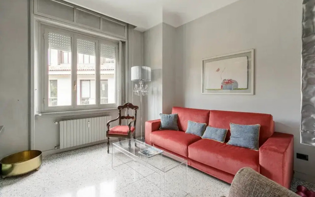 Elegant Apartment Near Duomo
