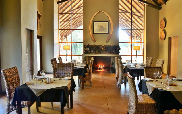 Black Rhino Game Lodge