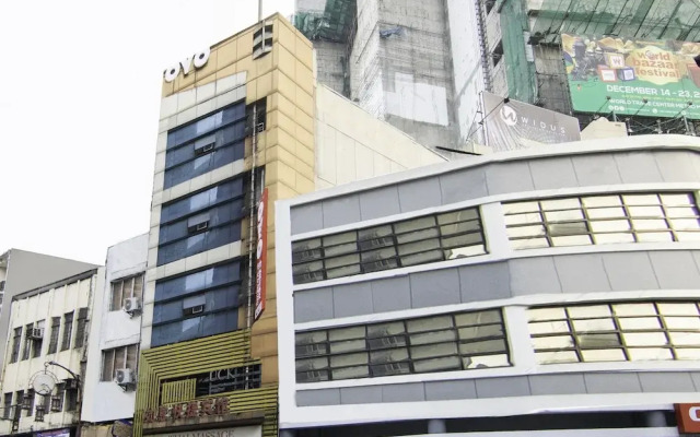 Lucky Hotel by OYO Rooms
