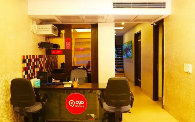 OYO 386 Hotel Lotus Panache