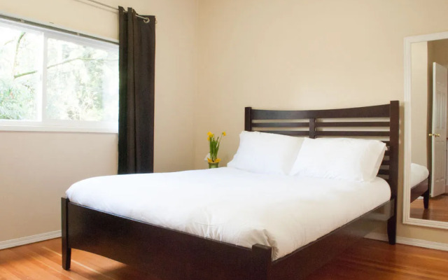 Charming 2Br in Kitsilano by Sonder