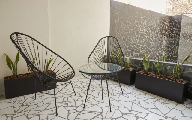 Charming 1 bedroom Apartment III