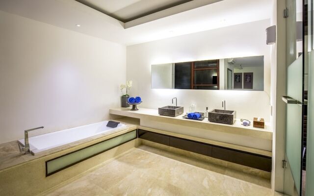 Villa Aqua