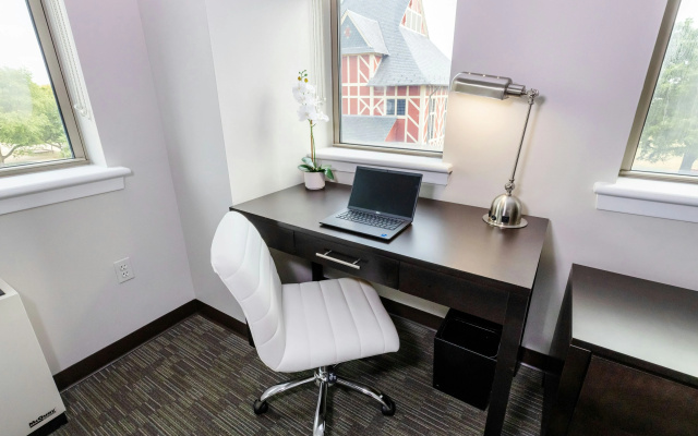 Kellogg Conference Hotel at Gallaudet University