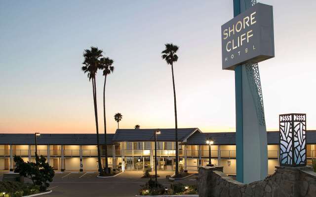 Shore Cliff Hotel