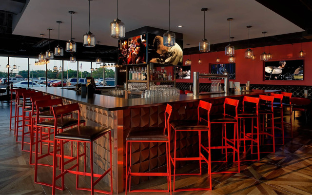Holiday Inn Chicago – Midway Airport S by IHG
