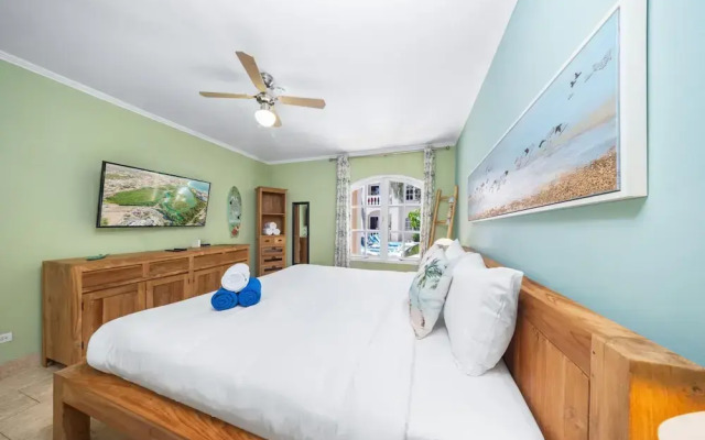 Charming Condo in Prime Location Wacamaya Condos