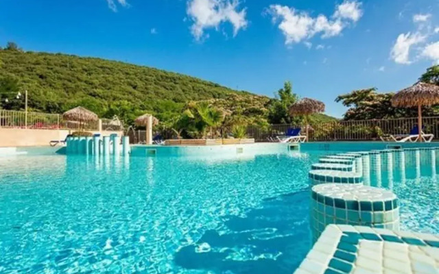 Camping Les Cerisiers Du Jaur