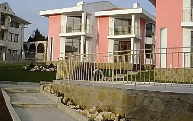 Sunny Villas