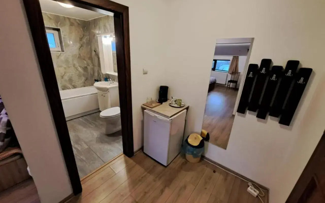 Apartment Cozia