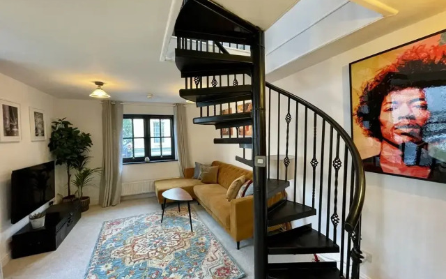 Cosy Oasis in the Heart of Clifton Village