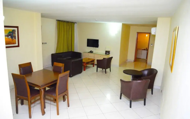Golden Royale Hotel