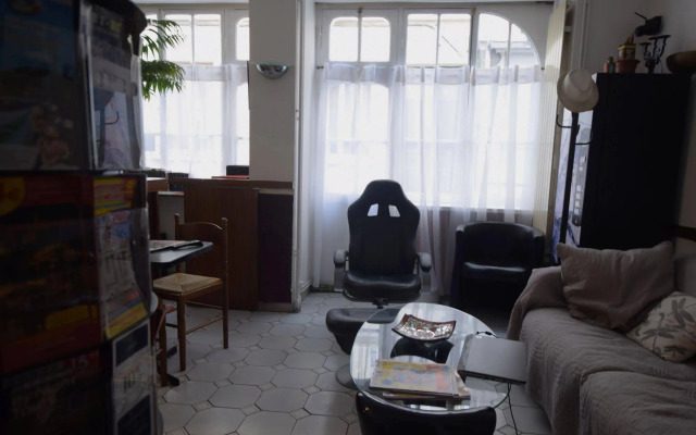 Anya Hotel