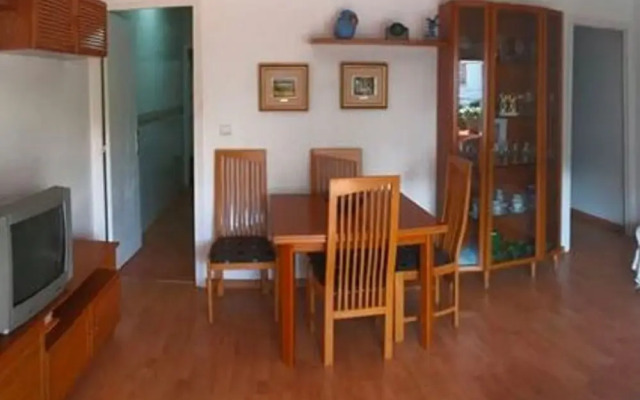 Lovely Holiday Home in Fràncas with Hot Tub
