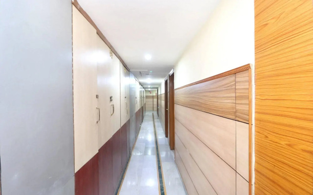 Collection O 3504 Vivek International Hotel